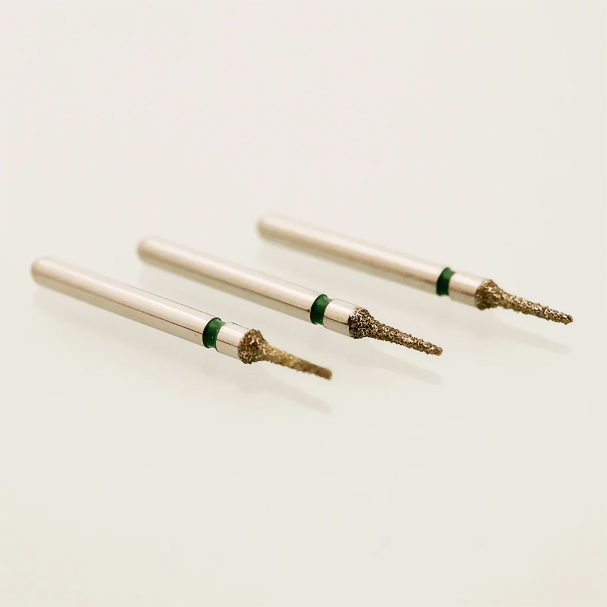 interproximal-diamond-dental-burs-392