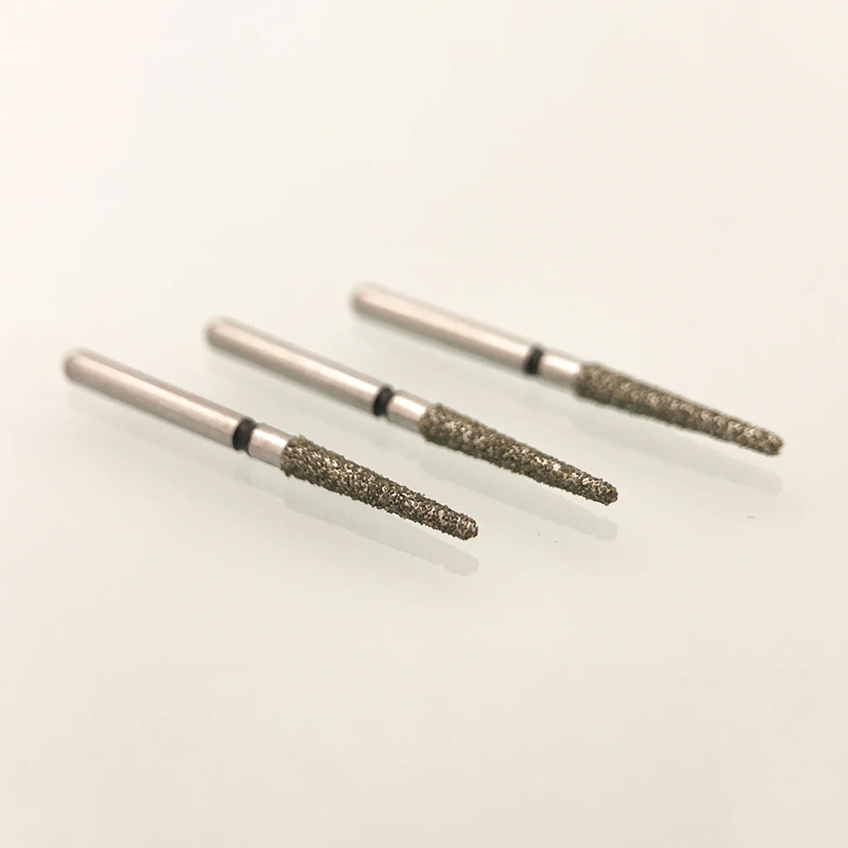 round-end-taper-super-coarse-diamond-bur-850-016SC